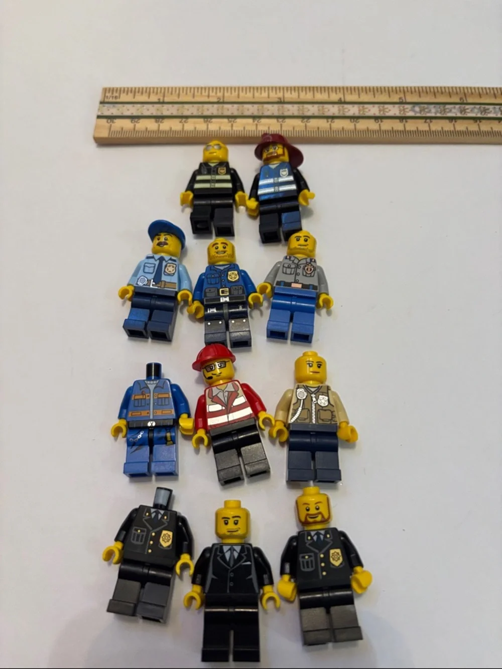 LEGO CITY MinifigureS LEGO Rescue LEGO Police Figures LEGO MINIFIGS LEGO HEROS